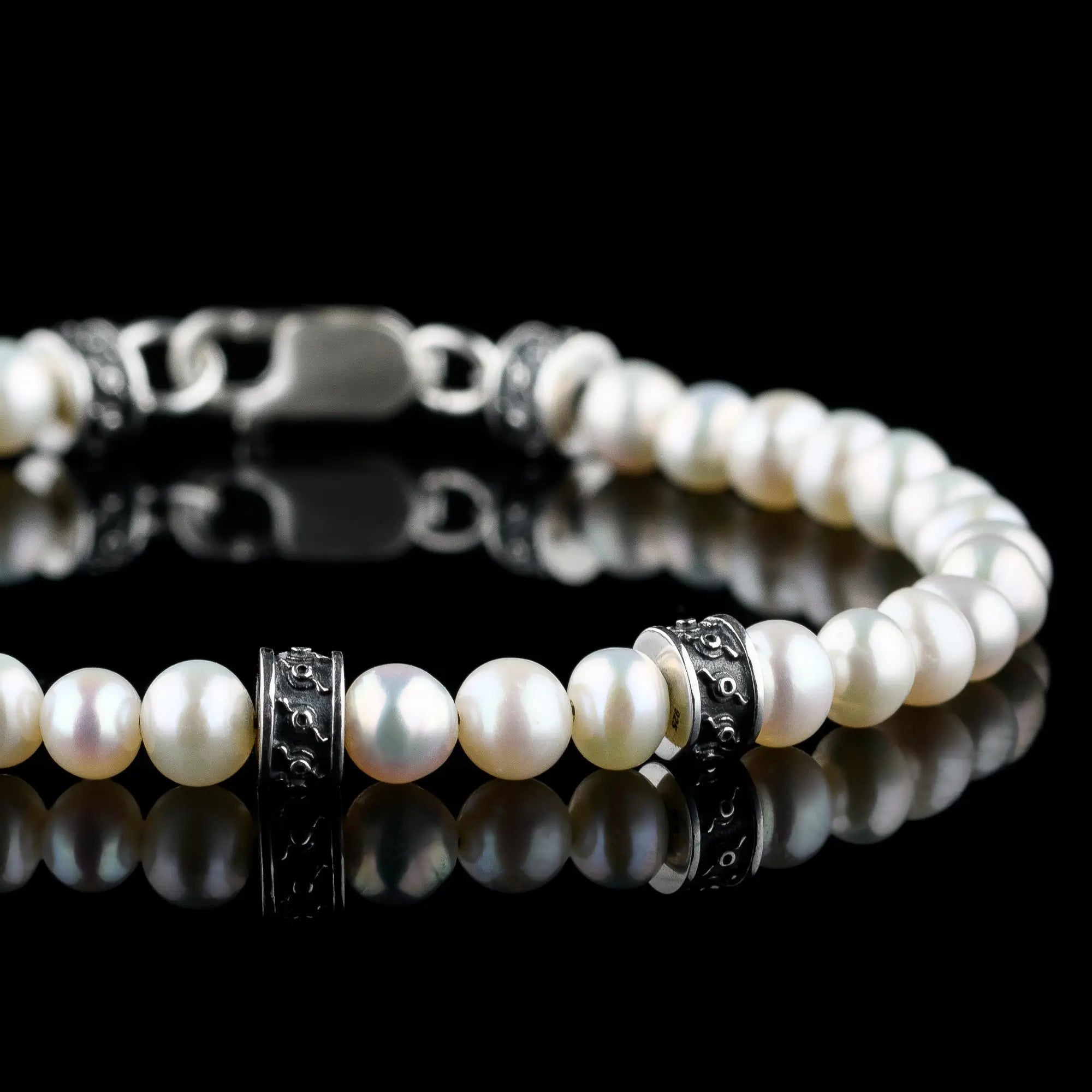 WHITE PEARL BRACELET I (6MM)
