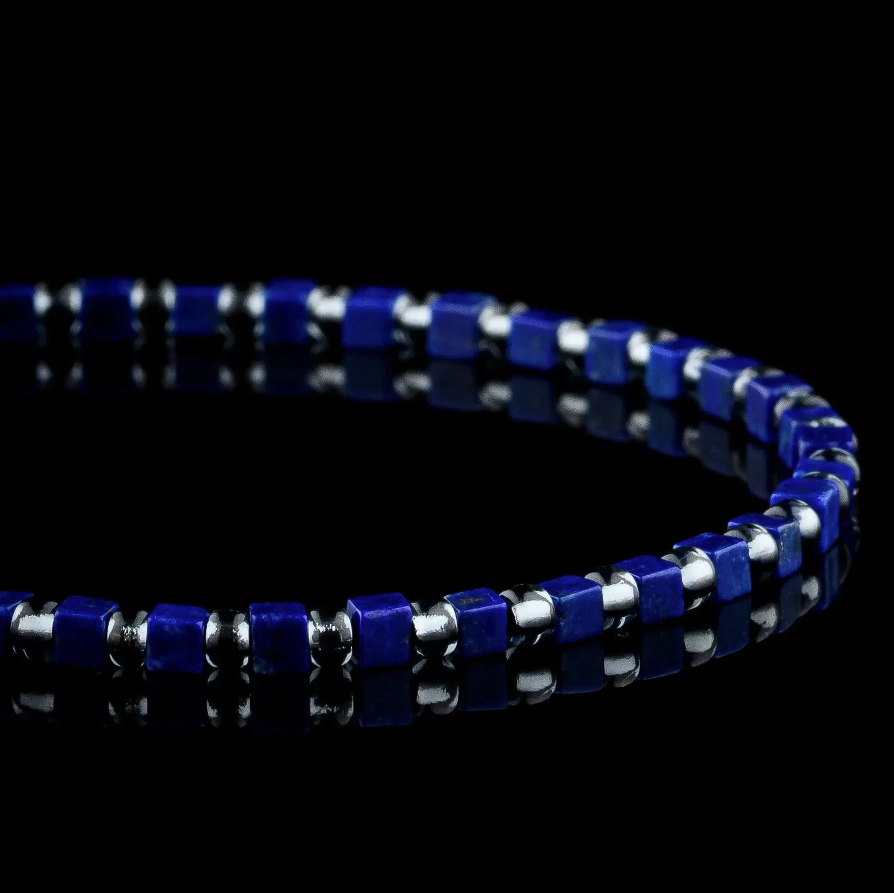 LAPIS LAZULI CUBE BRACELET I (2.5MM)