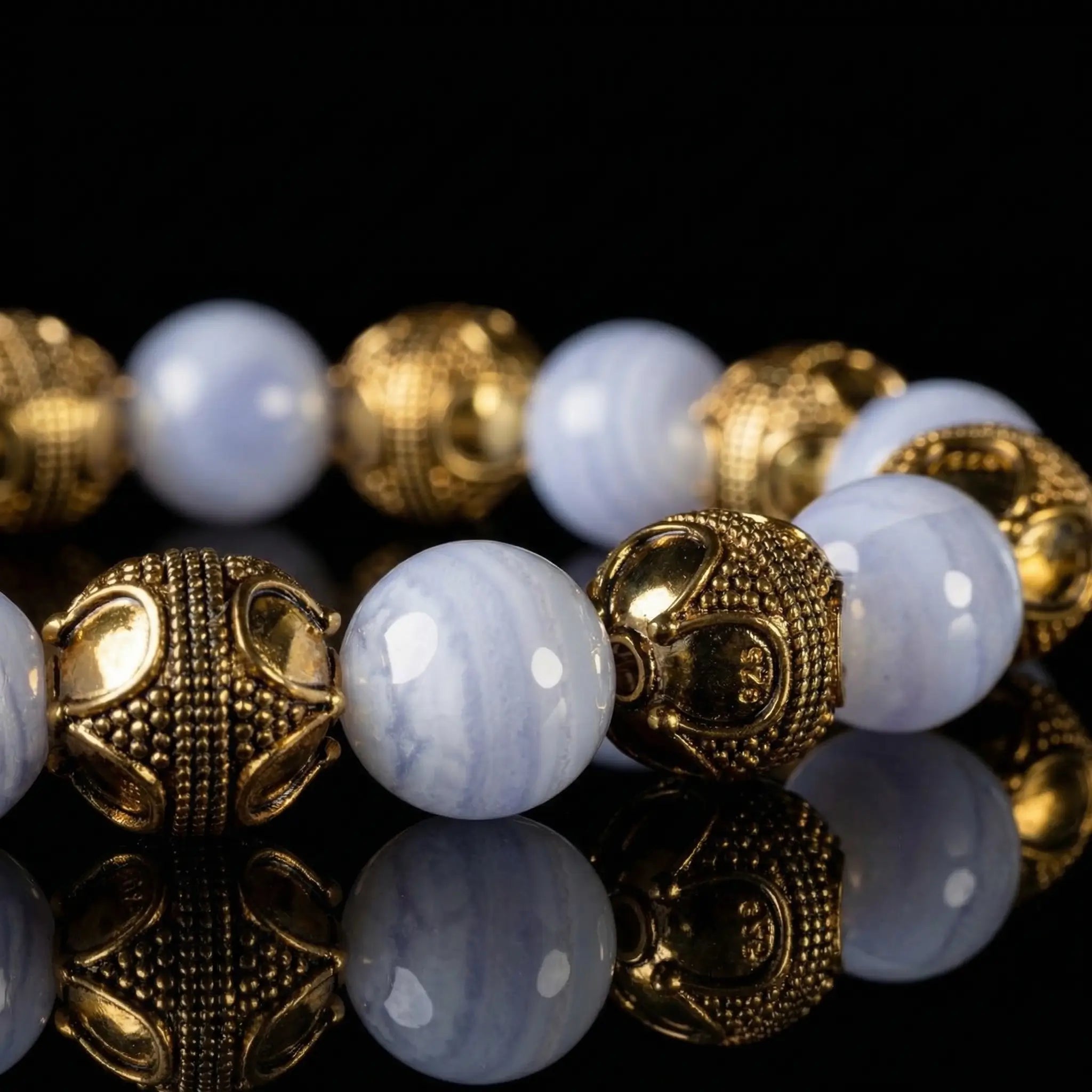 BLUE LACE AGATE GOLD VERMEIL BRACELET I (12MM)