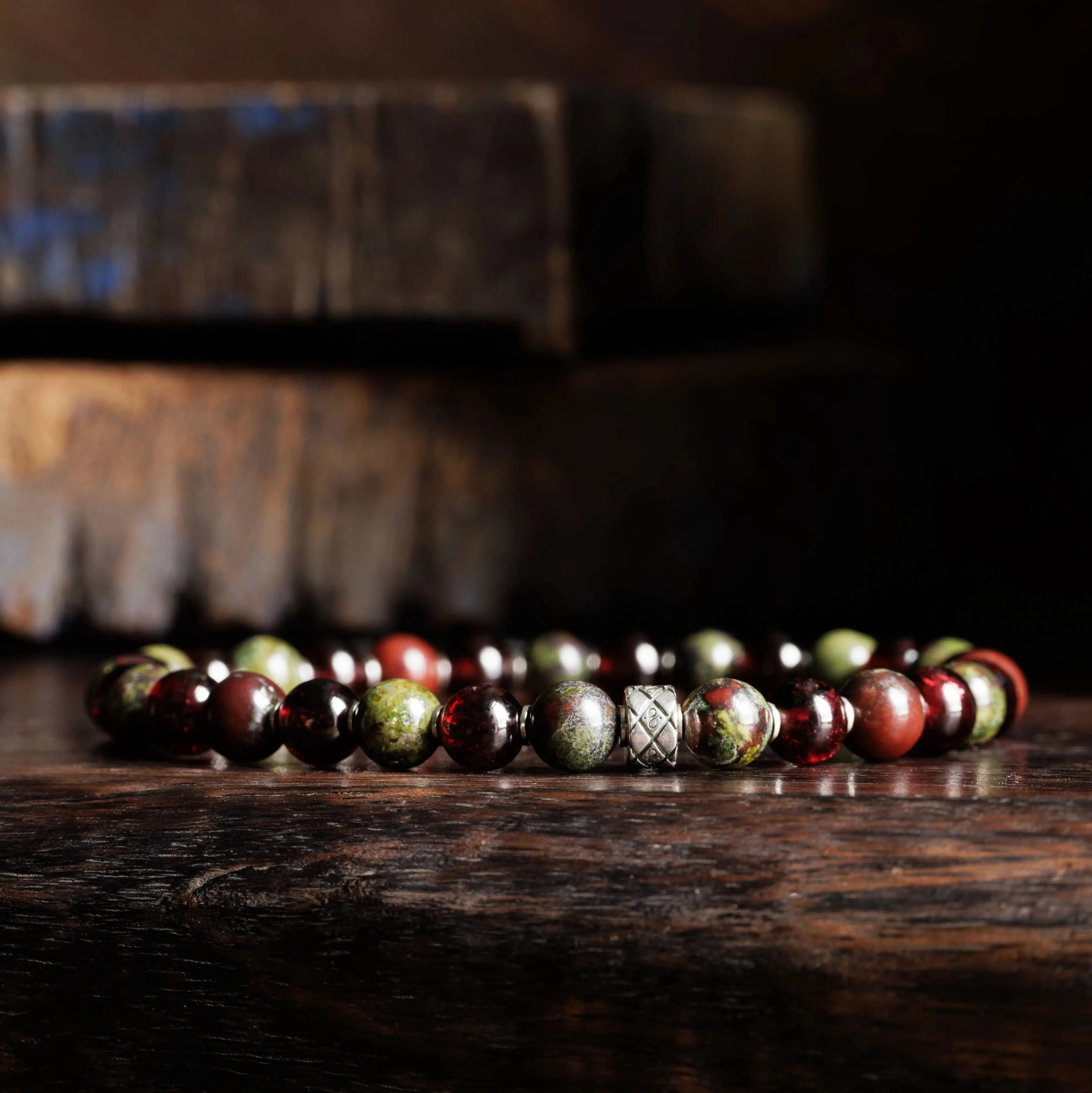DRAGON BLOOD JASPER - RED GARNET BRACELET X (6MM)