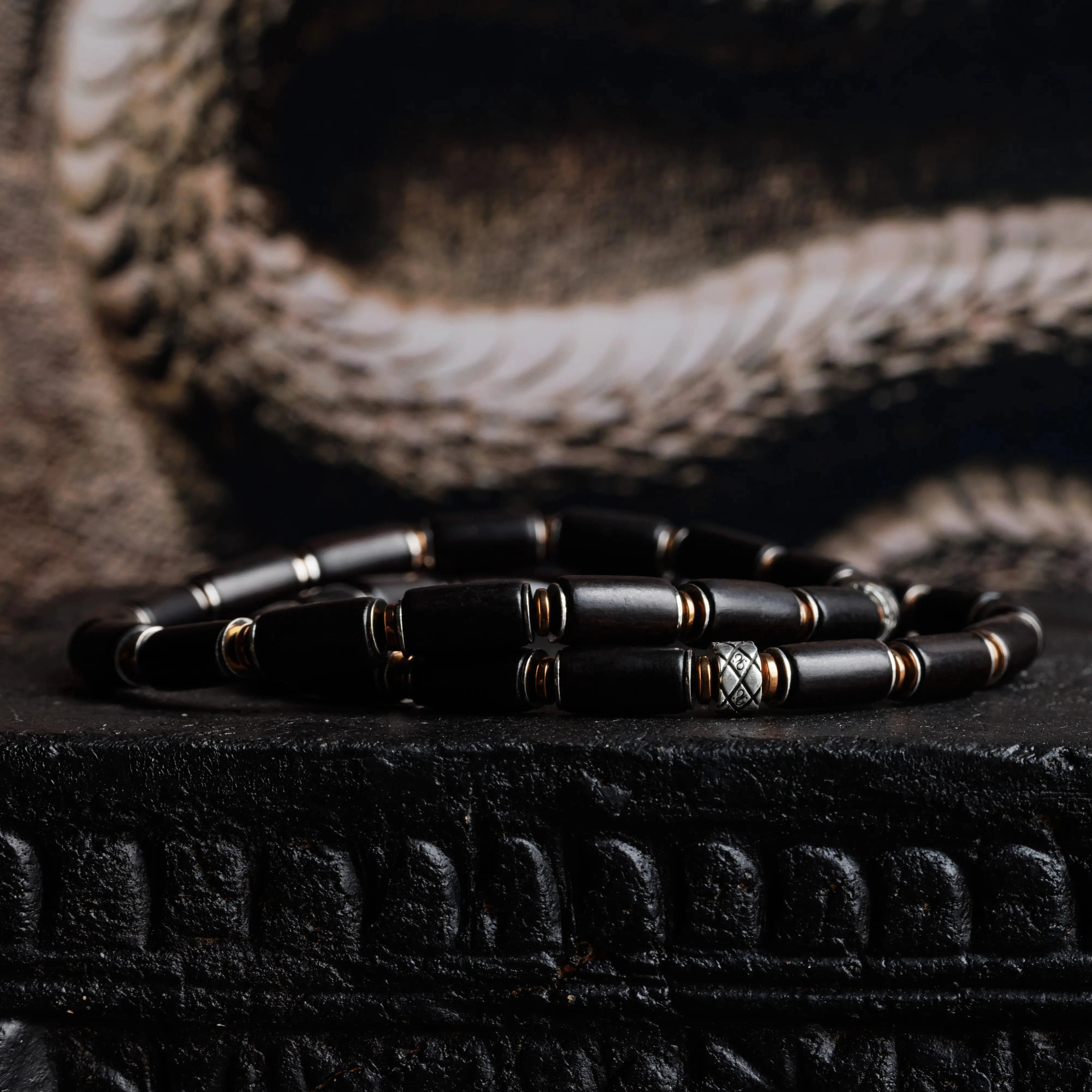 EBONY WOOD BRACELET I (6MM)